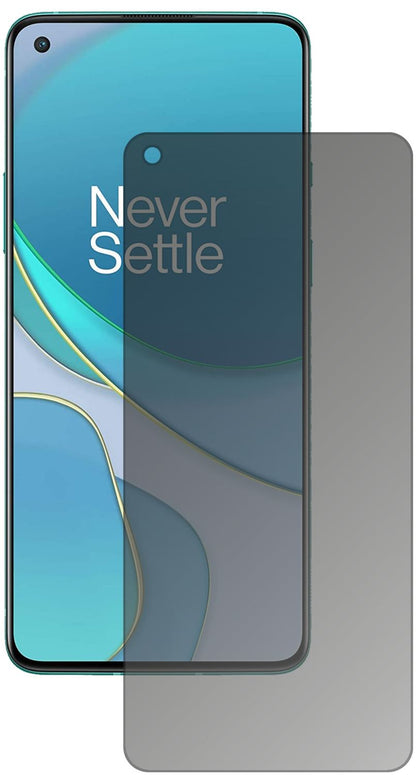 OnePlus8T mit aufgebrachtem dipos Displayschutz, der seitliche Einblicke blockiert