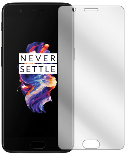 OnePlus5 mit aufgebrachter dipos Displayschutzfolie, glasklare Darstellung ohne Einschränkungen