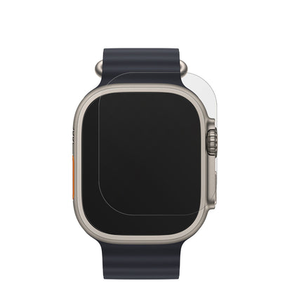 AppleWatch Ultra mit aufgebrachter dipos Displayschutzfolie, die lästige Fingerabdrücke minimiert