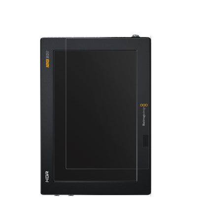 BlackmagicVideo Assist 12G HDR mit aufgebrachter dipos Displayschutzfolie, die lästige Fingerabdrücke minimiert
