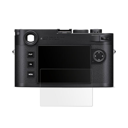 LeicaM 11-D mit aufgebrachter dipos Displayschutzfolie, die lästige Fingerabdrücke minimiert