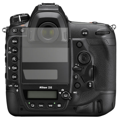 NikonD6 mit aufgebrachter dipos Displayschutzfolie, die lästige Fingerabdrücke minimiert