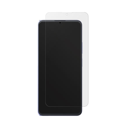 OscalModern 8 mit aufgebrachter dipos Displayschutzfolie, die lästige Fingerabdrücke minimiert