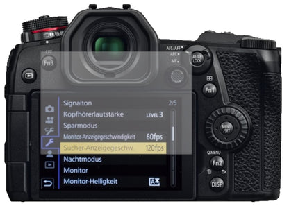 PanasonicLumix G9 mit aufgebrachter dipos Displayschutzfolie, die lästige Fingerabdrücke minimiert