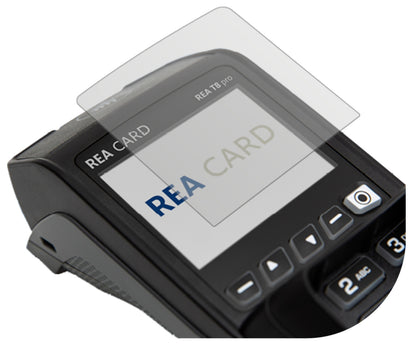 REA CARDT8 pro Terminal mit aufgebrachter dipos Displayschutzfolie, die lästige Fingerabdrücke minimiert