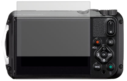 RicohWG-6 mit aufgebrachter dipos Displayschutzfolie, die lästige Fingerabdrücke minimiert