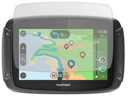 TomTomRider 500 mit aufgebrachter dipos Displayschutzfolie, die lästige Fingerabdrücke minimiert