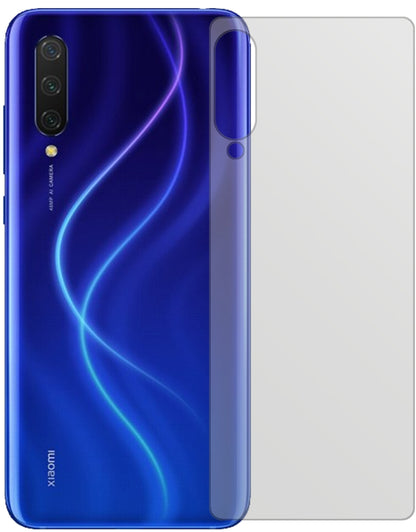 XiaomiMi 9 Lite Rückseite mit aufgebrachter dipos Displayschutzfolie, die lästige Fingerabdrücke minimiert