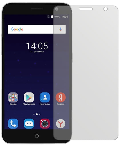 ZTEBlade V7 Plus mit aufgebrachter dipos Displayschutzfolie, die lästige Fingerabdrücke minimiert