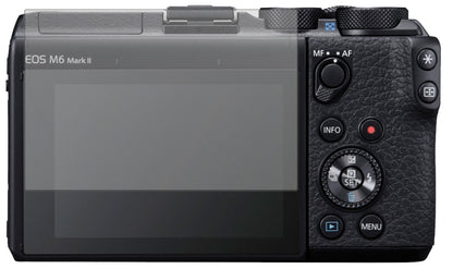 CanonEOS M6 Mark II mit aufgebrachter dipos Displayschutzfolie, die lästige Fingerabdrücke minimiert