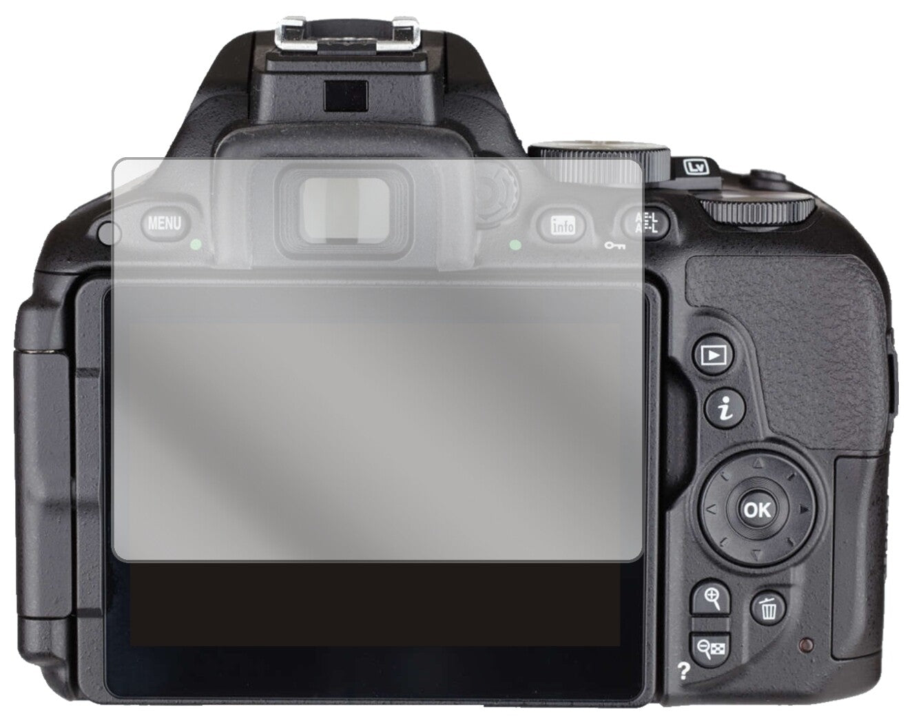 Nikon5500 mit aufgebrachter dipos Displayschutzfolie, glasklare Darstellung ohne Einschränkungen