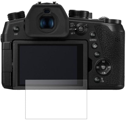 PanasonicLumix DC-FZ1000 II mit aufgebrachter dipos Panzerfolie, die lästige Fingerabdrücke minimiert