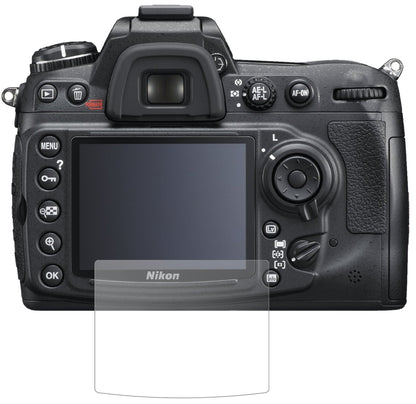 NikonD300S mit aufgebrachter dipos Panzerfolie, die lästige Fingerabdrücke minimiert