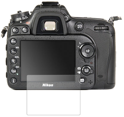NikonD7100 mit aufgebrachter dipos Panzerfolie, die lästige Fingerabdrücke minimiert