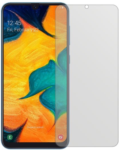 SamsungGalaxy A30s mit aufgebrachter dipos Displayschutzfolie, die lästige Fingerabdrücke minimiert